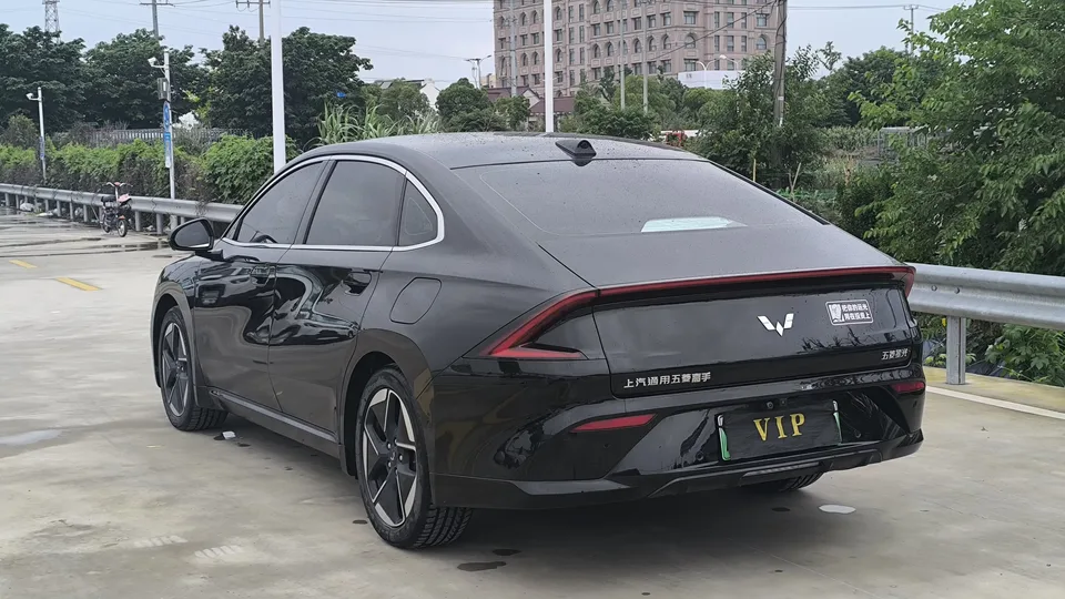 Wuling Starlight EV Wuling Starlight EV 2025 610km Smart Flagship 2025 — thumbnail 2