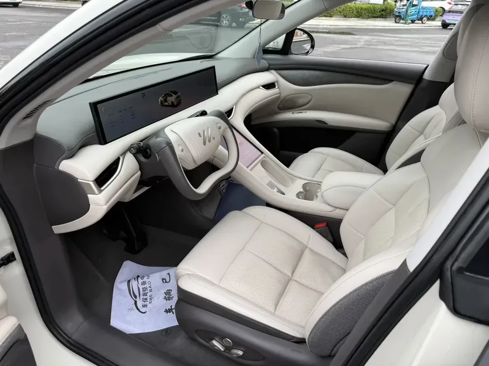 IM Motors LS6 Zhiji LS6 2025 Lizard Smart Driving Edition 2024 — thumbnail 3