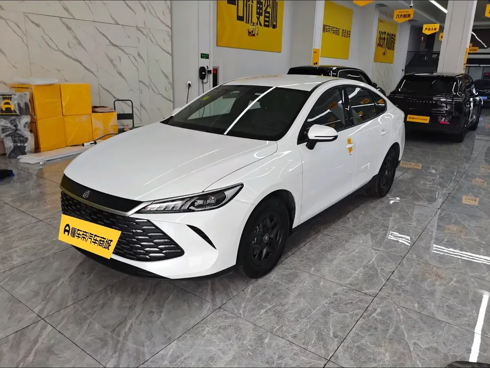 BYD Qin PLUS DM Qin PLUS DM 2025 DM-i 55KM Intelligent Driving Edition Leading Edition 2025 — photo 1, buy with delivery to Moscow