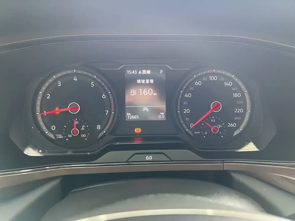 Volkswagen Tharu tuyue 2021 280TSI 2WD Luxury Edition PLUS 2022 — thumbnail 3