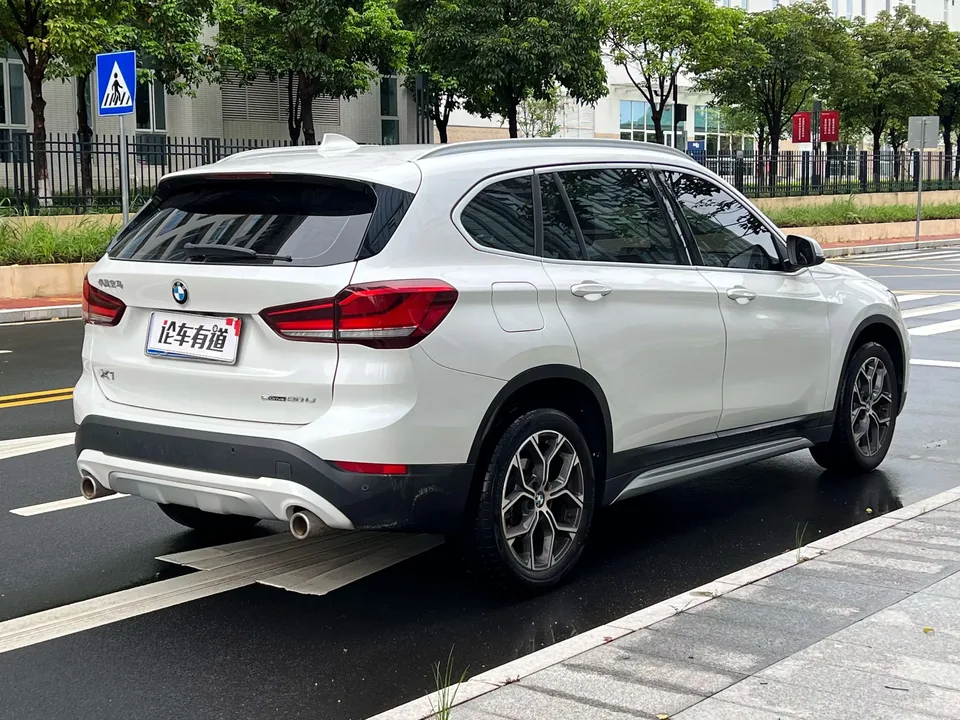 BMW X1 BMW X1 2022 sDrive20Li Fashion 2022 — thumbnail 2