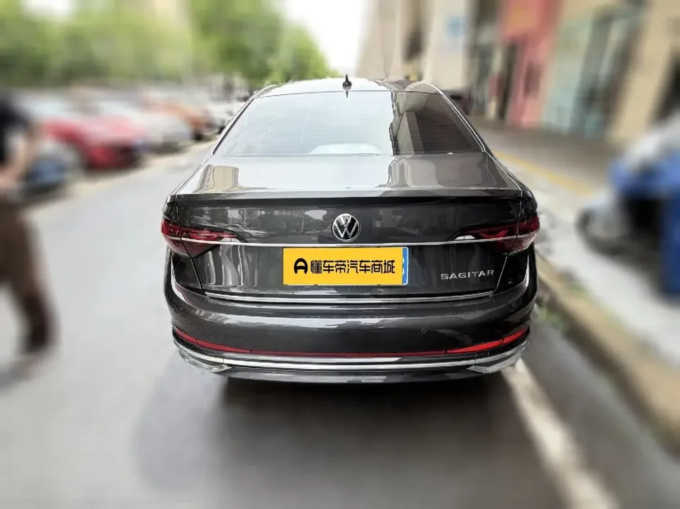 Volkswagen Sagitar Sagitar 2025 300TSI DSG Beyond Edition 2025 — thumbnail 2