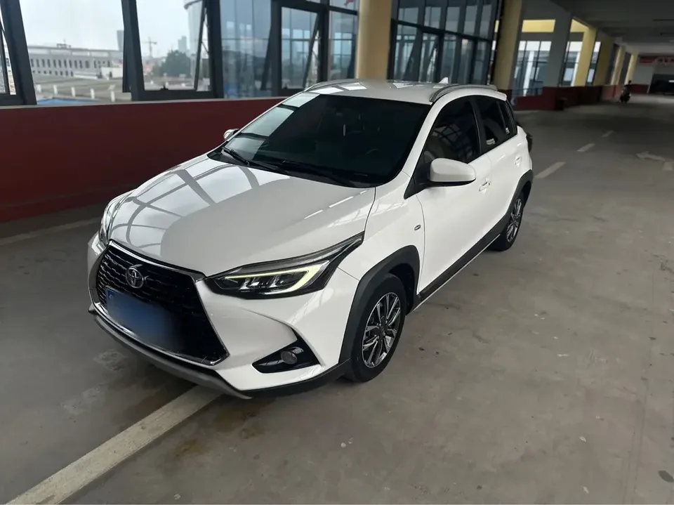 Toyota Yaris L YARiS L to dazzle 2022 X 1.5L CVTPLUS 2022 — photo 1, buy with delivery to Moscow