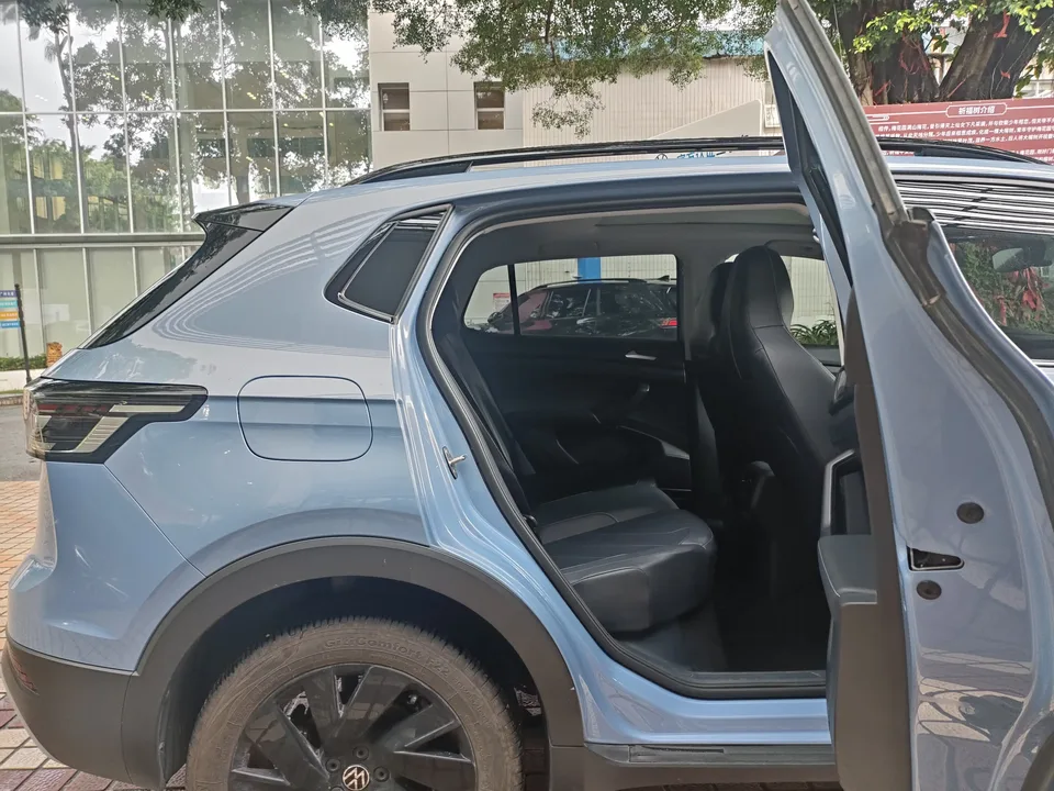 Volkswagen Tharu tuyue 2025 New 300TSI Ruixiang Edition 2024 — thumbnail 4
