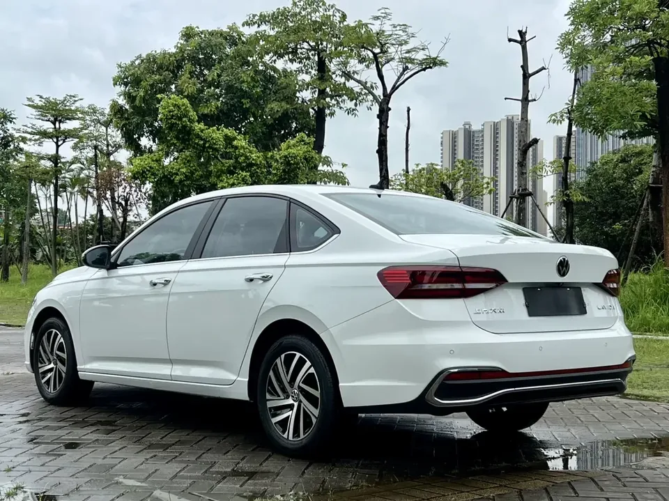 Volkswagen Lavida Lavida 2023 1.5L Automatic Fully Edition 2022 — thumbnail 2