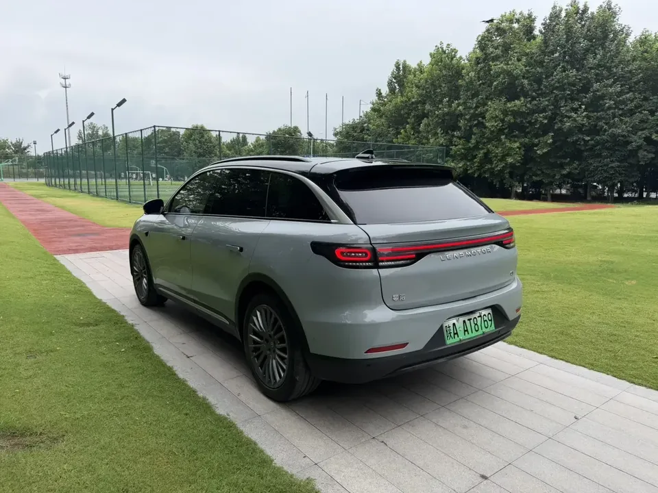 Leapmotor Zero running C11 Zero running C11 2024 Pure Electric 580 Premium Edition 2025 — миниатюра 2