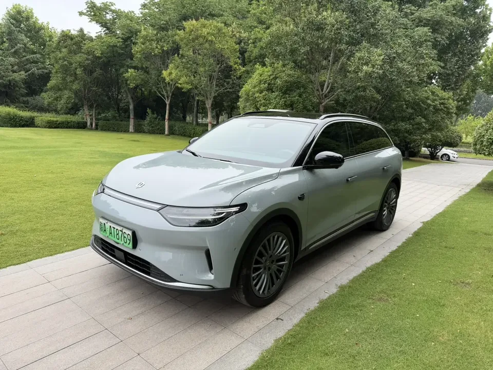 Leapmotor Zero running C11 Zero running C11 2024 Pure Electric 580 Premium Edition 2025 — фото 1, купить с доставкой в Москву