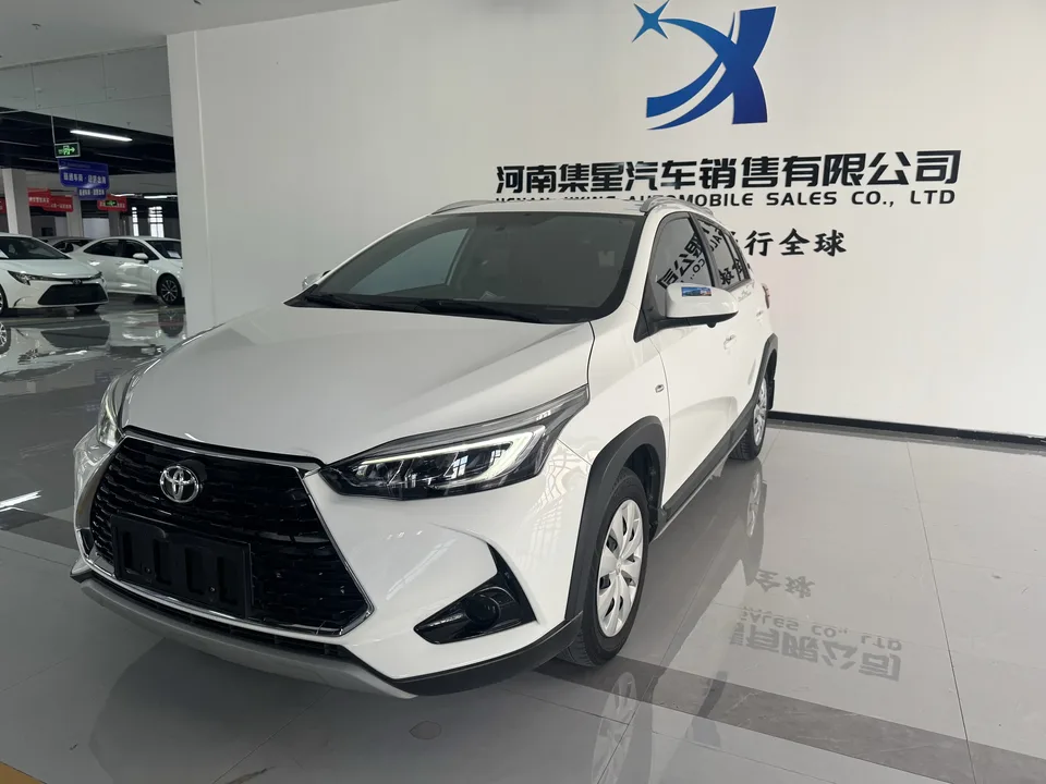 Toyota Yaris L YARiS L to dazzle 2022 1.5L CVTPLUS 2023 — photo 1, buy with delivery to Moscow
