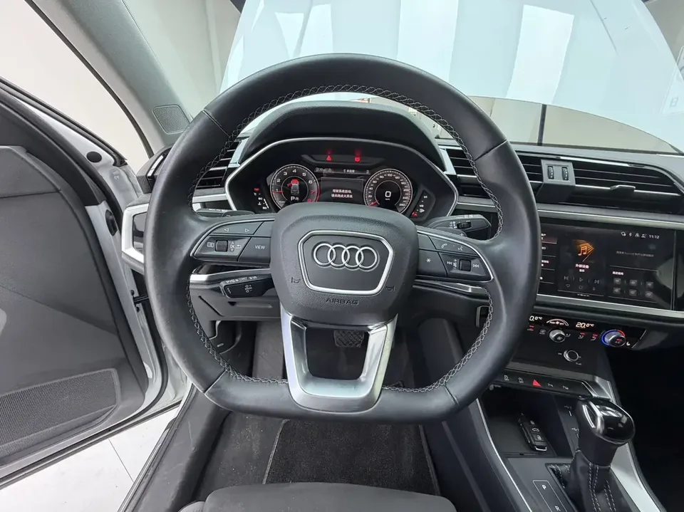 Audi Q3 Audi Q3 2022 35 TFSI Stylish Dynamic 2022 — thumbnail 3