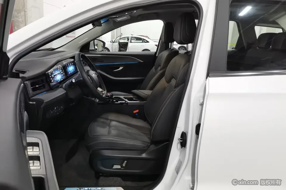 Jetour Jietu X90 PLUS Jietu X90 PLUS 2024 1.6TD DCT Villa PRO 2025 — миниатюра 5