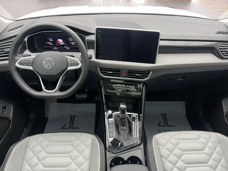 Volkswagen Tayron Tanyue 2023 280TSI 2WD Luxury Plus Advanced Edition 2023 — thumbnail 4