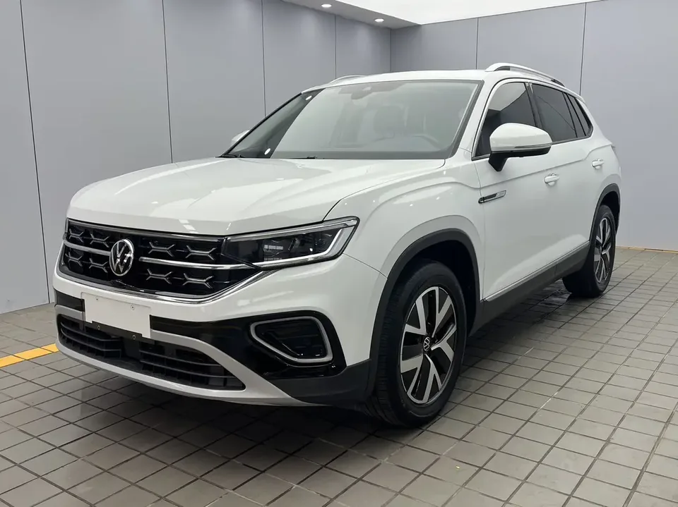 Volkswagen Tayron Tanyue 2023 280TSI 2WD Luxury Plus Advanced Edition 2023 — photo 1, buy with delivery to Moscow