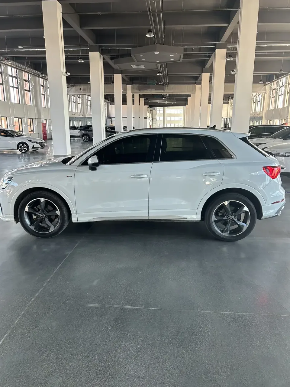 Audi Q3 Audi Q3 2022 35 TFSI Stylish Dynamic 2022 — thumbnail 4