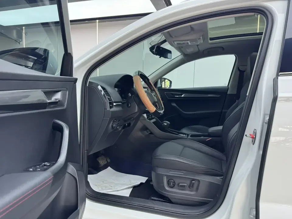 Skoda Karoq Korok 2023 TSI280 Premium Edition 2023 — thumbnail 4