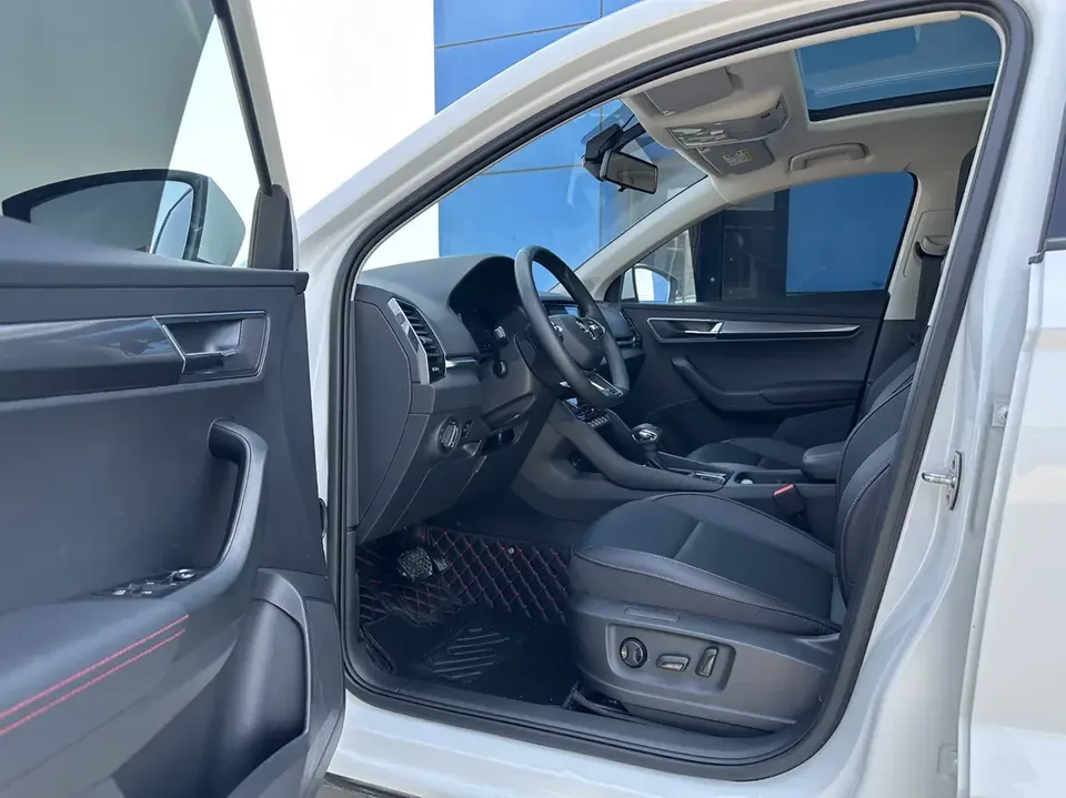 Skoda Karoq Korok 2023 TSI280 Premium Edition 2023 — thumbnail 4