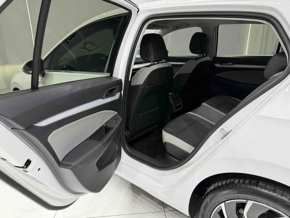 Volkswagen Golf golf 2021 280TSI DSG Pro 2022 — миниатюра 5