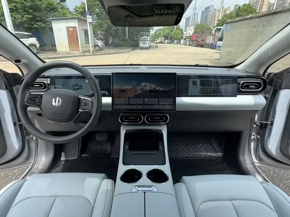 Leapmotor Zero running C01 Zero running C01 2024 Extended Range 216 Comfort Edition 2025 — thumbnail 3