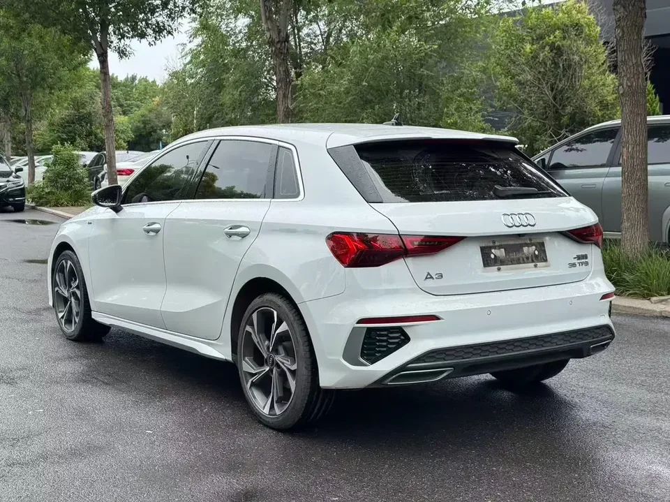 Audi A3 Audi A3 2022 Sportback 35 TFSI Luxury Sports 2022 — thumbnail 2