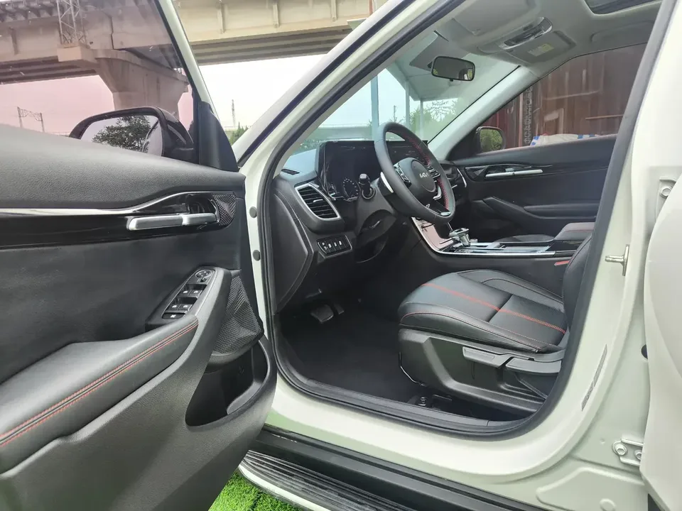 Kia Run proudly Run proudly 2021 1.5L CVT Trend Edition 2022 — thumbnail 4