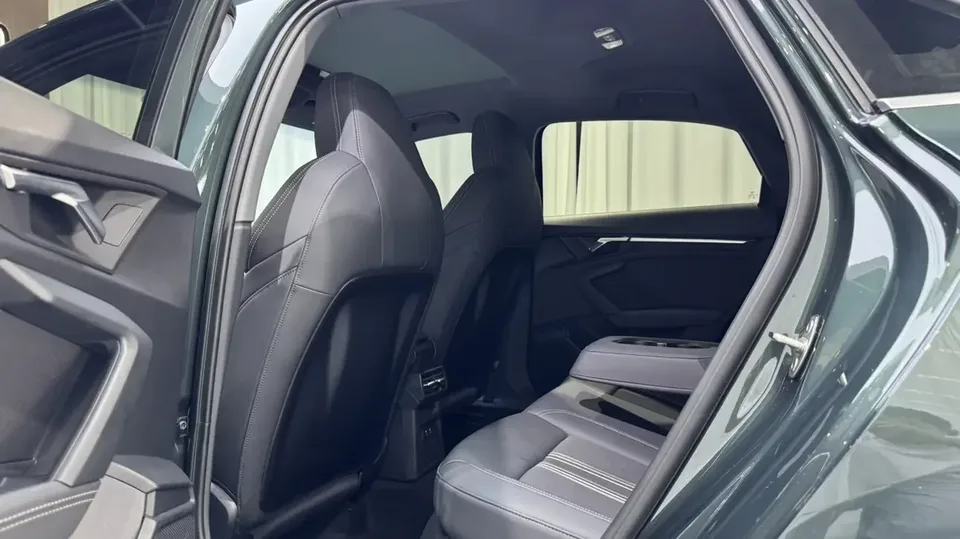 Audi A3 Audi A3 2023 A3L Limousine 35 TFSI facelift luxury sports model 2023 — thumbnail 5