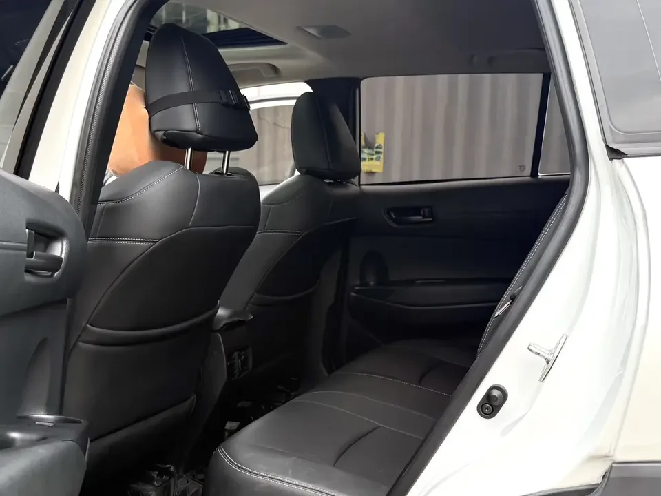 Toyota CorollaCross Corolla Sharp 2023 2.0L CVT Elite Edition 2024 — миниатюра 3