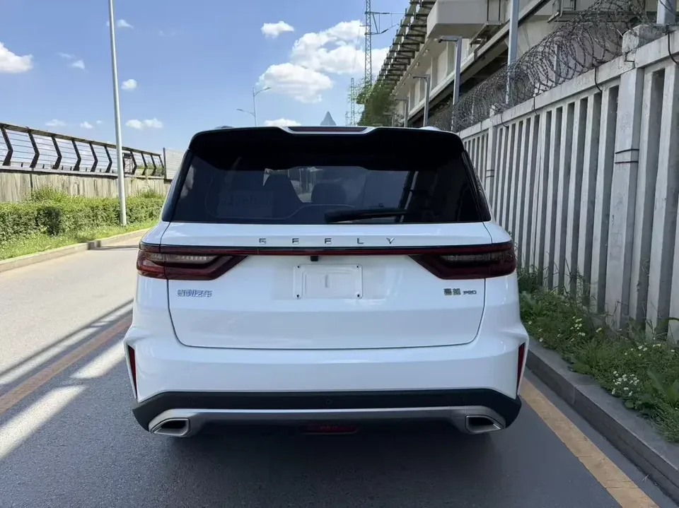 Geely Okavango Haoyue PRO 2024 1.5TD DCT vertical and horizontal + 2024 — thumbnail 2