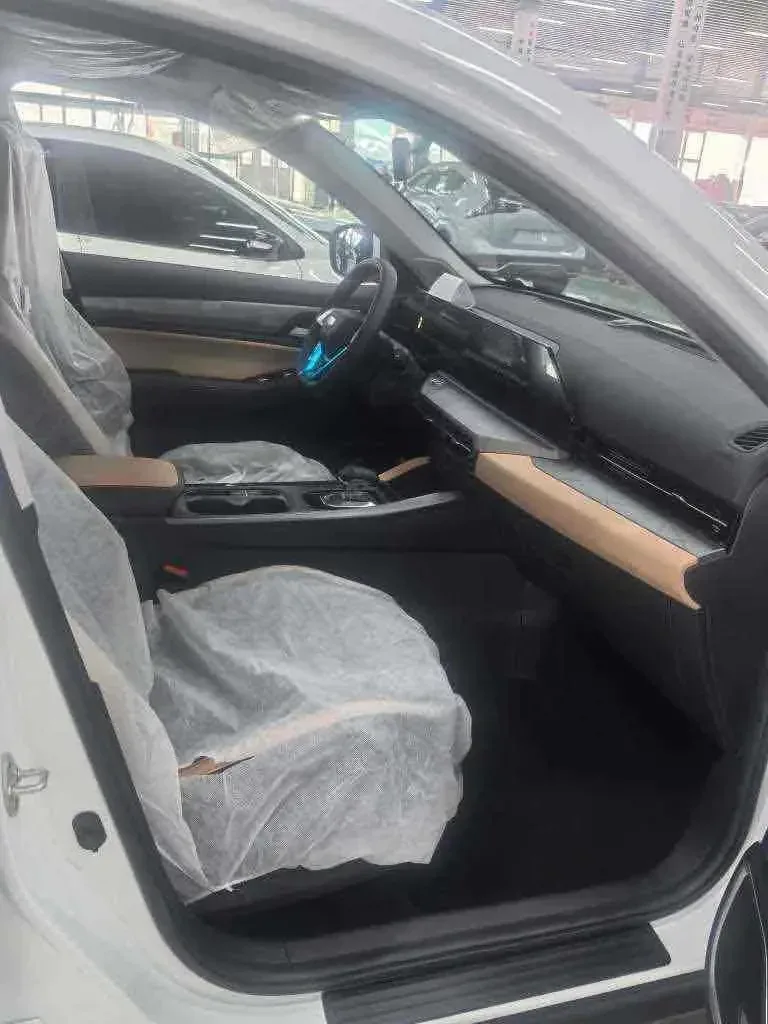 Geely Okavango Haoyue PRO 2024 1.5TD DCT Supreme Edition 2025 — thumbnail 3