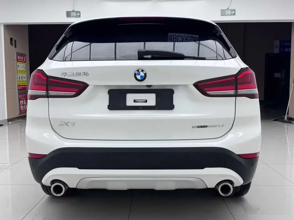BMW X1 BMW X1 2022 sDrive20Li Fashion 2022 — thumbnail 2