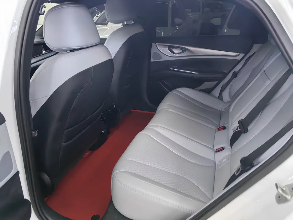 BYD Seal DM Seal DM 2024 Honor Edition DM-i 1.5L 121KM Luxury Model 2024 — thumbnail 3