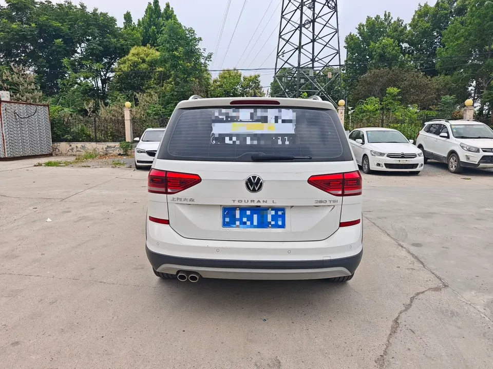 Volkswagen Touran L Touran L 2021 280TSI DSG 7-seater 2023 — thumbnail 4