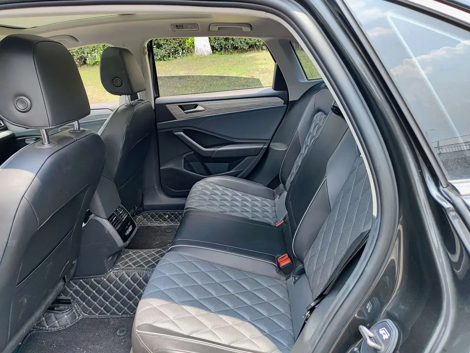 Volkswagen Sagitar Sagitar 2024 300TSI DSG Beyond Edition 2024 — thumbnail 3
