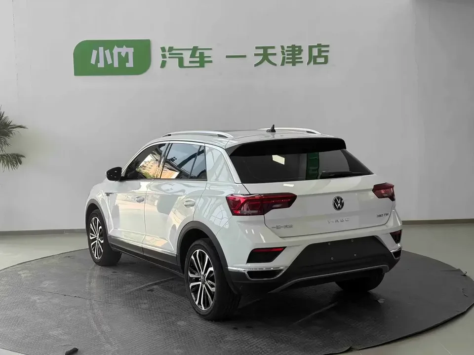 Volkswagen T-Roc TANG 2022 280TSI DSG 2WD Comfort PLUS 2022 — thumbnail 2
