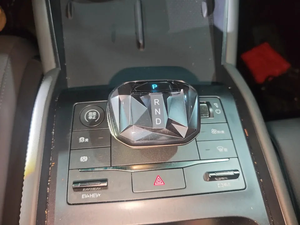 BYD Qin L DM Qin L DM 2024 DM-i 80KM Beyond 2025 — thumbnail 4