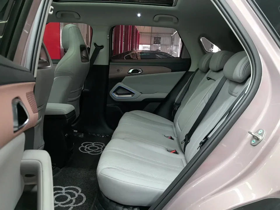 BYD Yuan Up Yuan UP 2024 401KM Surpassing Type 2024 — миниатюра 3