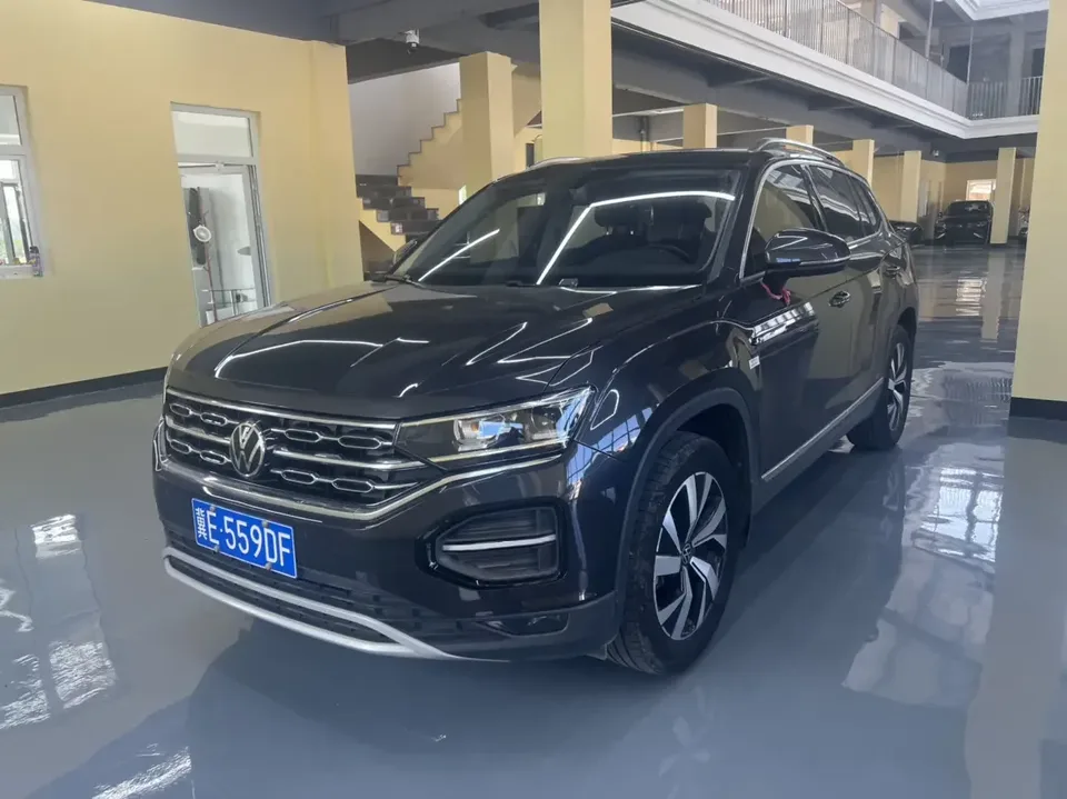 Volkswagen Tayron Tanyue 2022 280TSI 2WD Luxury Smart Edition 2022 — photo 1, buy with delivery to Moscow