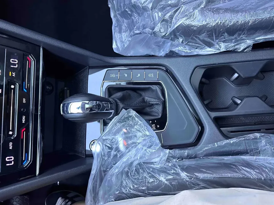 Volkswagen Tharu tuyue 2022 280TSI 2WD Comfort Edition 2022 — thumbnail 5