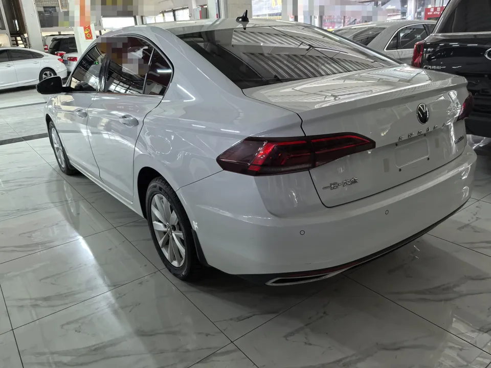 Volkswagen Bora Bora 2021 1.5L Automatic Elite Smart Link Edition 2022 — thumbnail 4