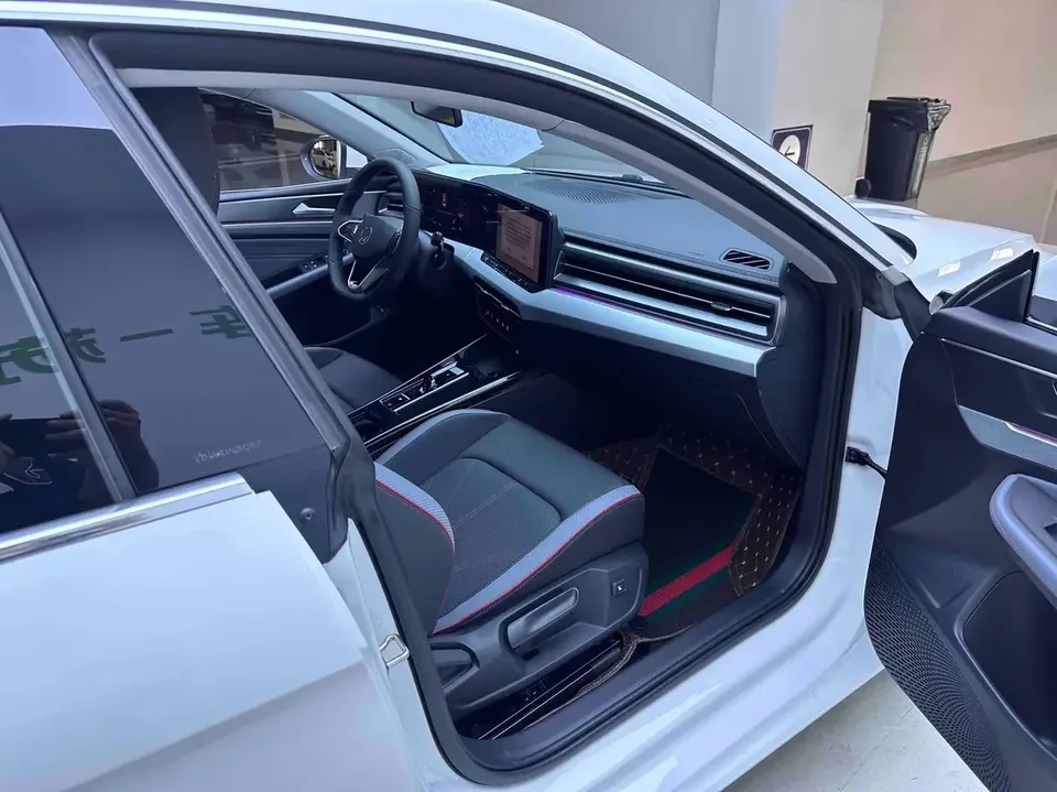 Volkswagen Lamando Lingdu 2022 Lingdu L 280TSI DSG Cool Edition 2023 — thumbnail 5