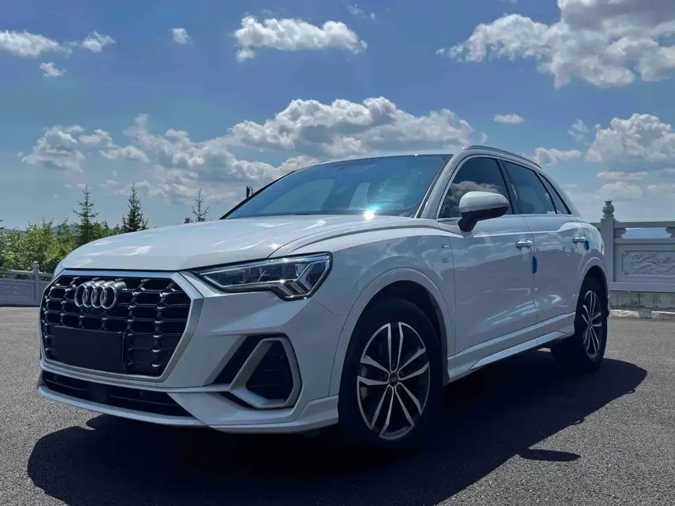 Audi Q3 Audi Q3 2022 35 TFSI Progressive Dynamic 2022 — photo 1, buy with delivery to Moscow
