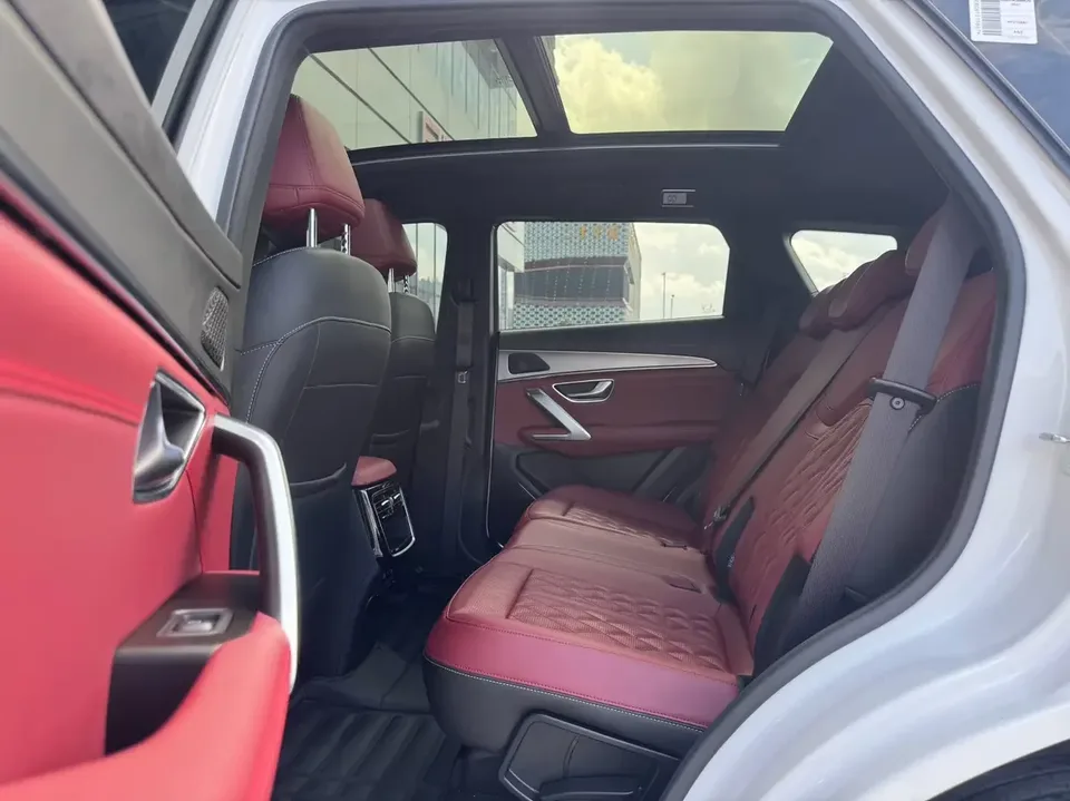 Jetour Jietu X70 PLUS Jietu X70 PLUS 2025 Champion Edition 1.5T DCT Champion MAX 5 Seaters 2025 — thumbnail 5