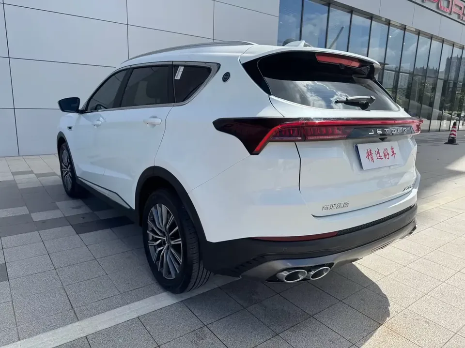 Jetour Jietu X70 PLUS Jietu X70 PLUS 2025 Champion Edition 1.5T DCT Champion MAX 5 Seaters 2025 — photo 1, buy with delivery to Moscow