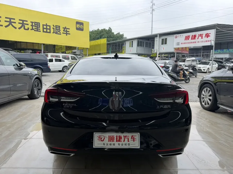 Buick Majesty Majesty 2023 552T Smart 2024 — thumbnail 2