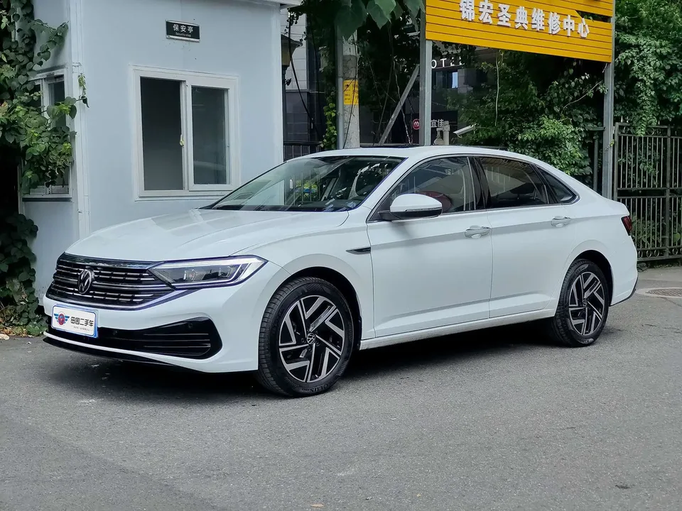 Volkswagen Sagitar Sagitar 2023 300TSI DSG Beyond Edition 2024 — photo 1, buy with delivery to Moscow