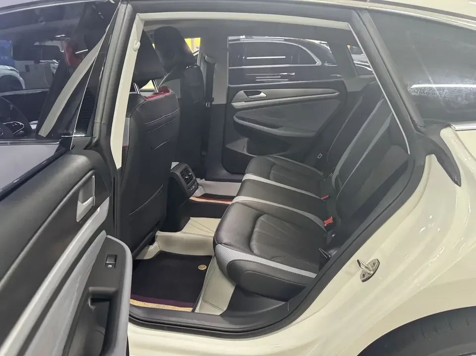 Volkswagen Lamando Lingdu 2022 Lingdu L 280TSI DSG Cool Edition 2023 — thumbnail 4