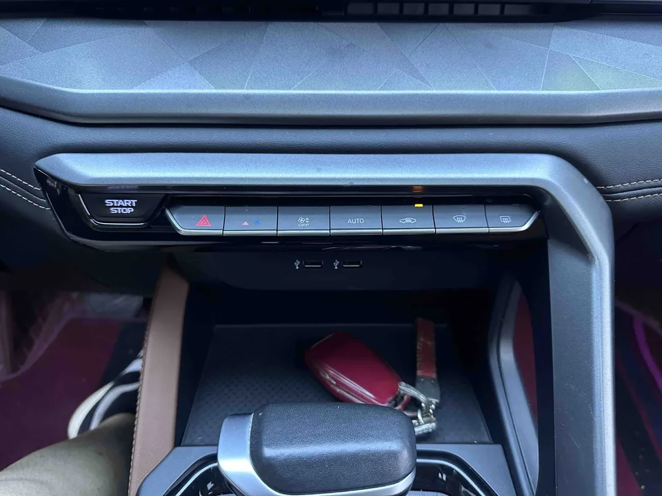 Geely Vision X6 Vision X6 2021 PRO 1.4T Automatic Premium 2023 — thumbnail 4