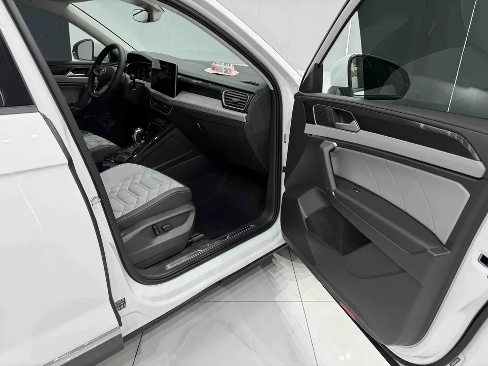 Volkswagen Tayron Tanyue 2023 280TSI 2WD Luxury Plus Advanced Edition 2023 — thumbnail 3