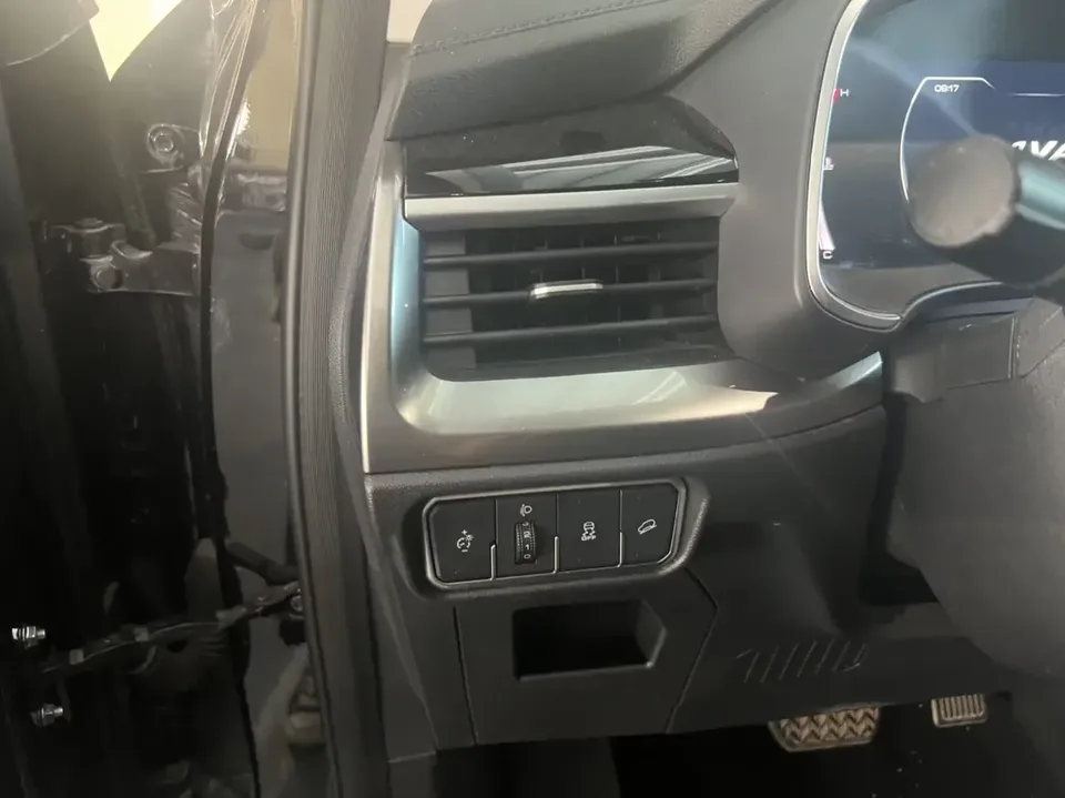 Haval H6 Haval H6 2023 National Trend Edition 1.5T Automatic Champion Edition 2023 — thumbnail 4