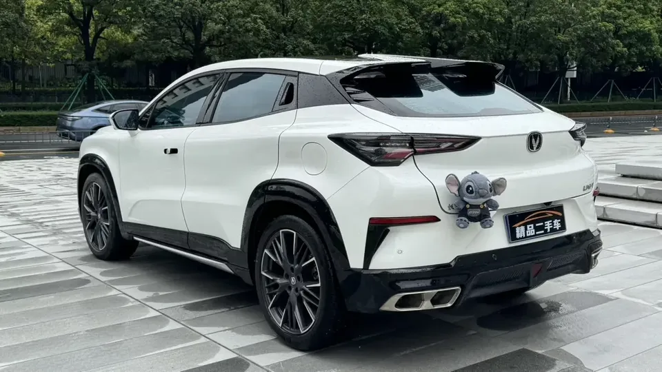 Changan UNI-T Changan UNI-T 2023 Second generation 1.5T premium model 2023 — thumbnail 2