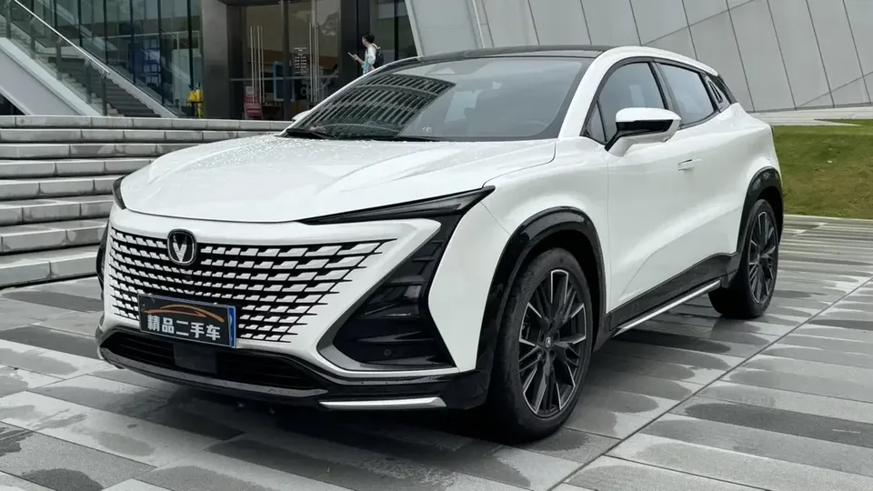Changan UNI-T Changan UNI-T 2023 Second generation 1.5T premium model 2023 — photo 1, buy with delivery to Moscow