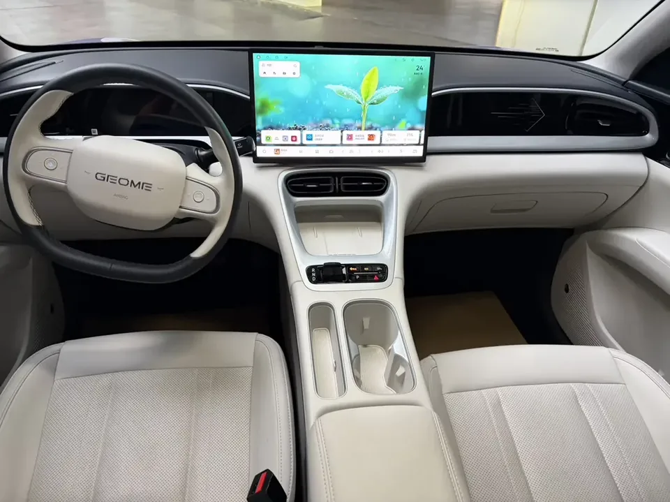 Geely Star Wish Star Wish 2025 UP 410km Explorer Edition 2025 — thumbnail 4